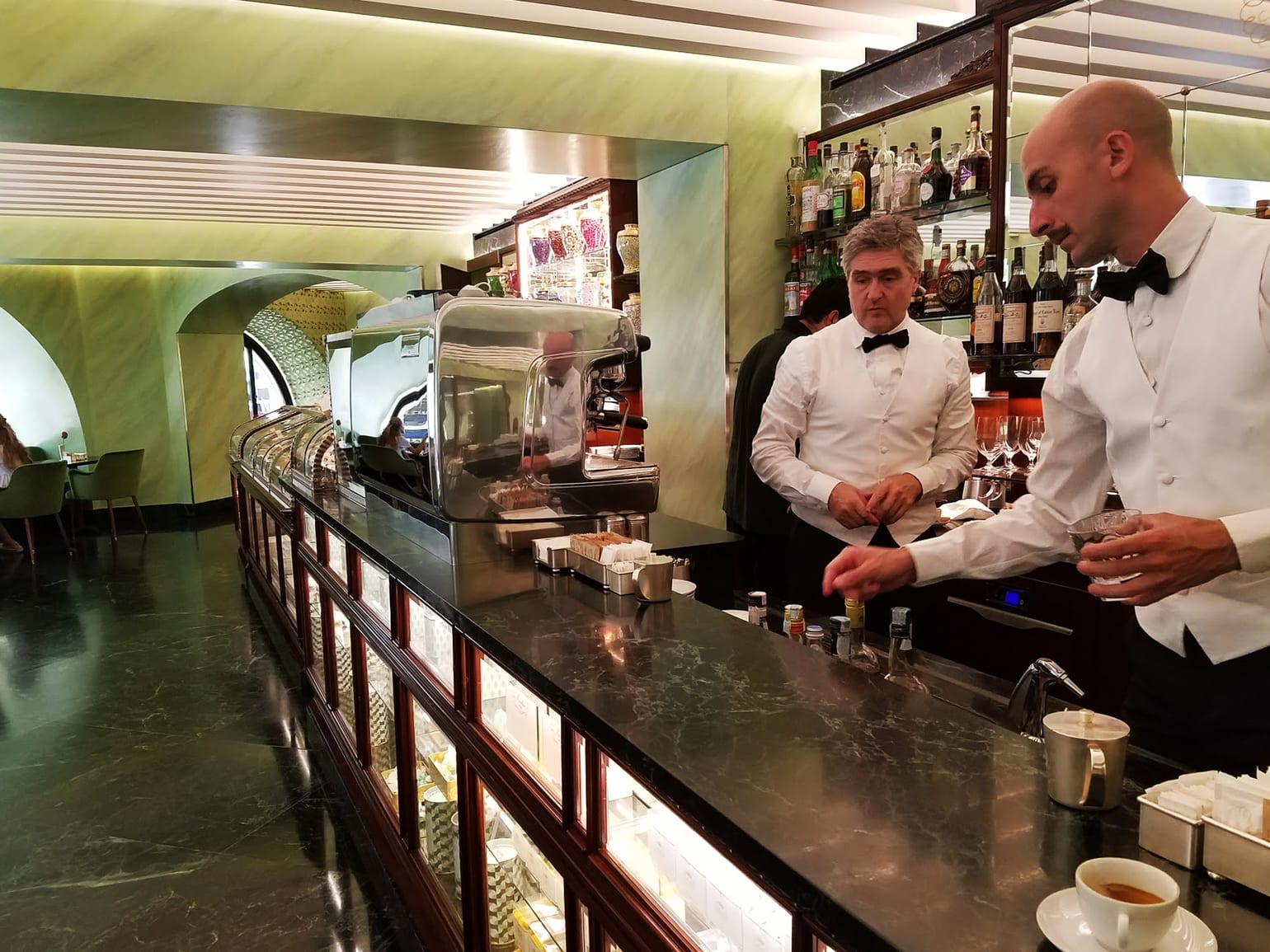 5 cafes in Milan