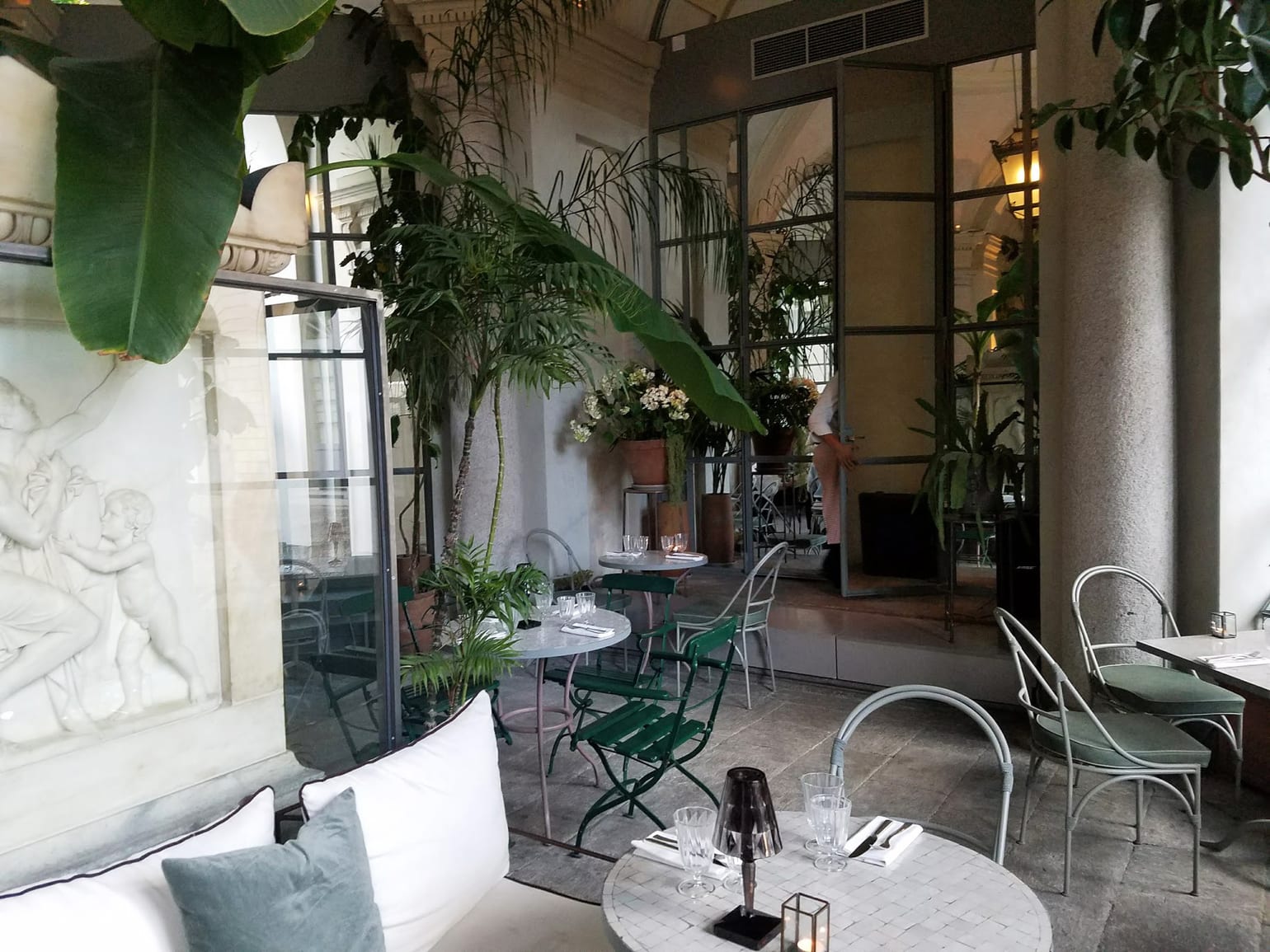 5 cafes in Milan