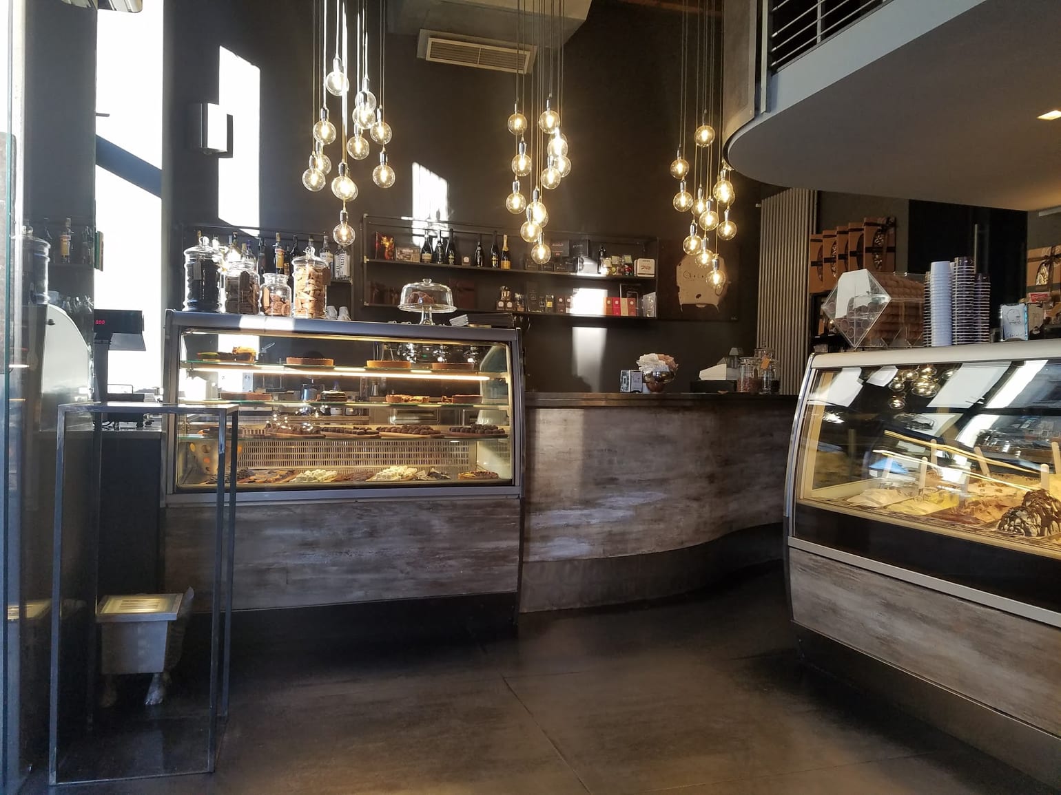 5 cafes in Milan